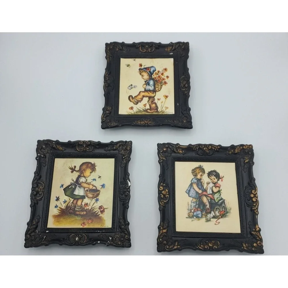 Set of 3 Chalkware Wall Plaque‎ 